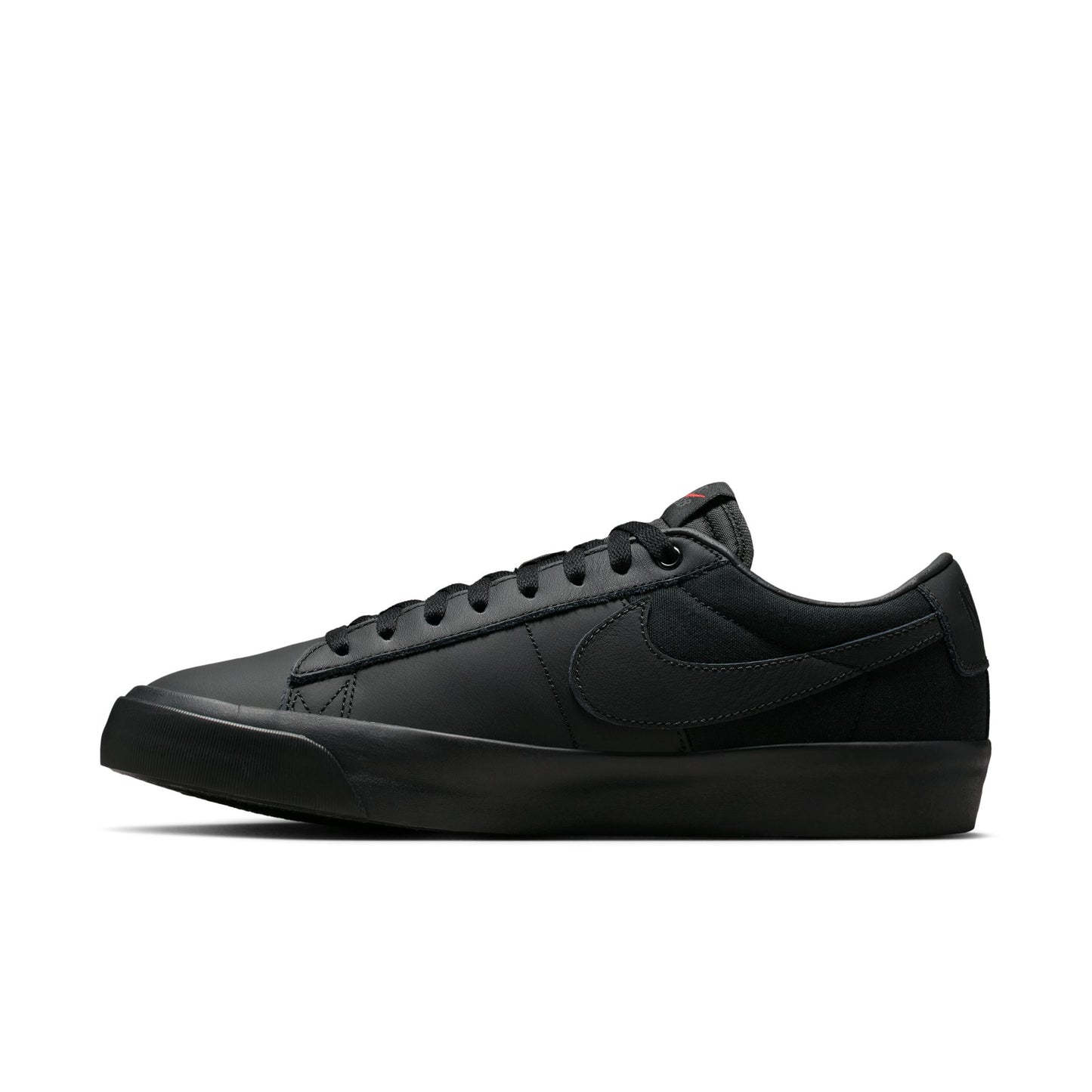 Zapatillas Nike SB Zoom Blazer Low Pro GT Triple Black