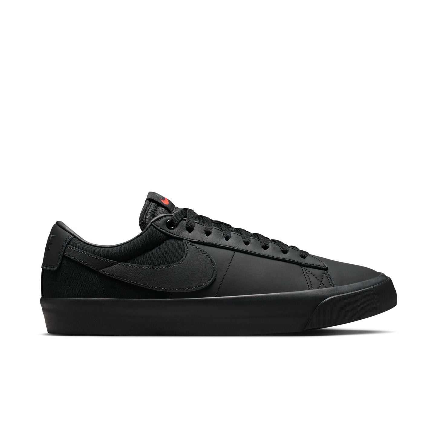 Zapatillas Nike SB Zoom Blazer Low Pro GT Triple Black