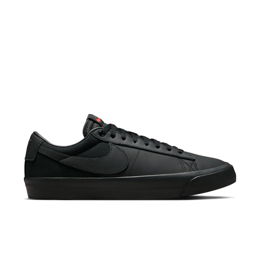 Zapatillas Nike SB Zoom Blazer Low Pro GT Triple Black