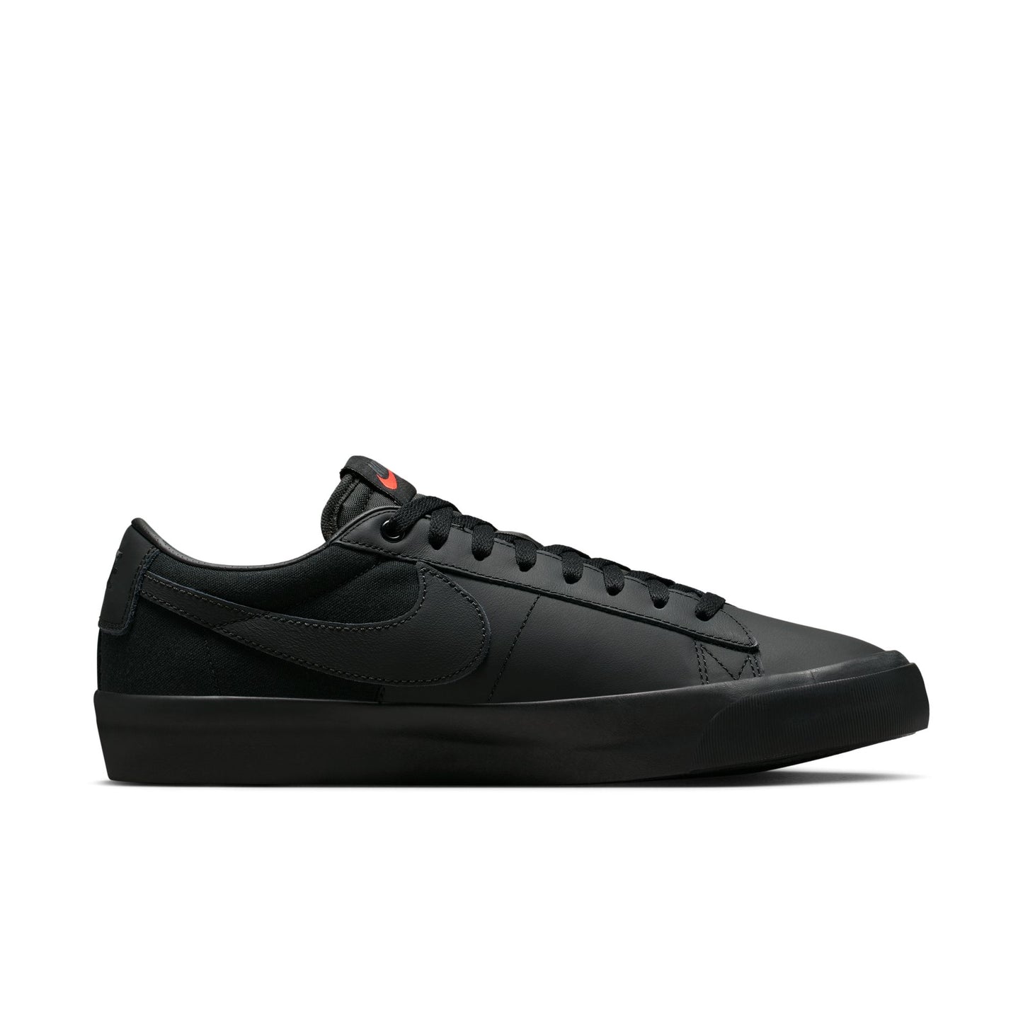 Zapatillas Nike SB Zoom Blazer Low Pro GT Triple Black