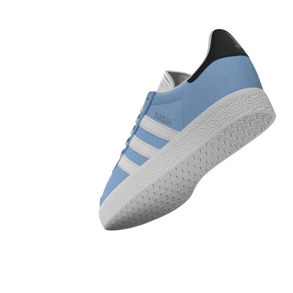 Zapatillas de skateboarding Adidas MNUFC x Familia Gazelle ADV Blanco Cristal Negro Carbono