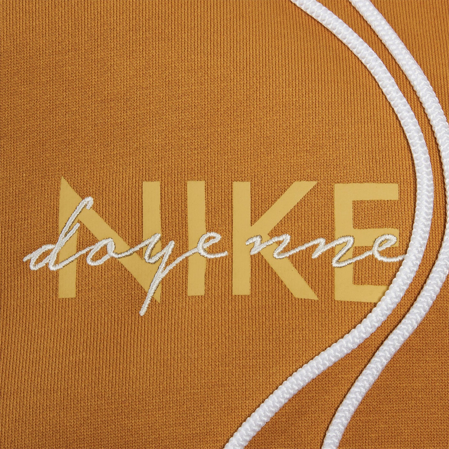 Sudadera con capucha Nike SB x Doyenne de forro polar en color ocre del desierto