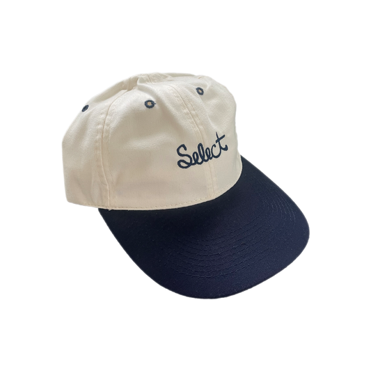 Seleccione el logotipo de la gorra con script blanco y azul marino