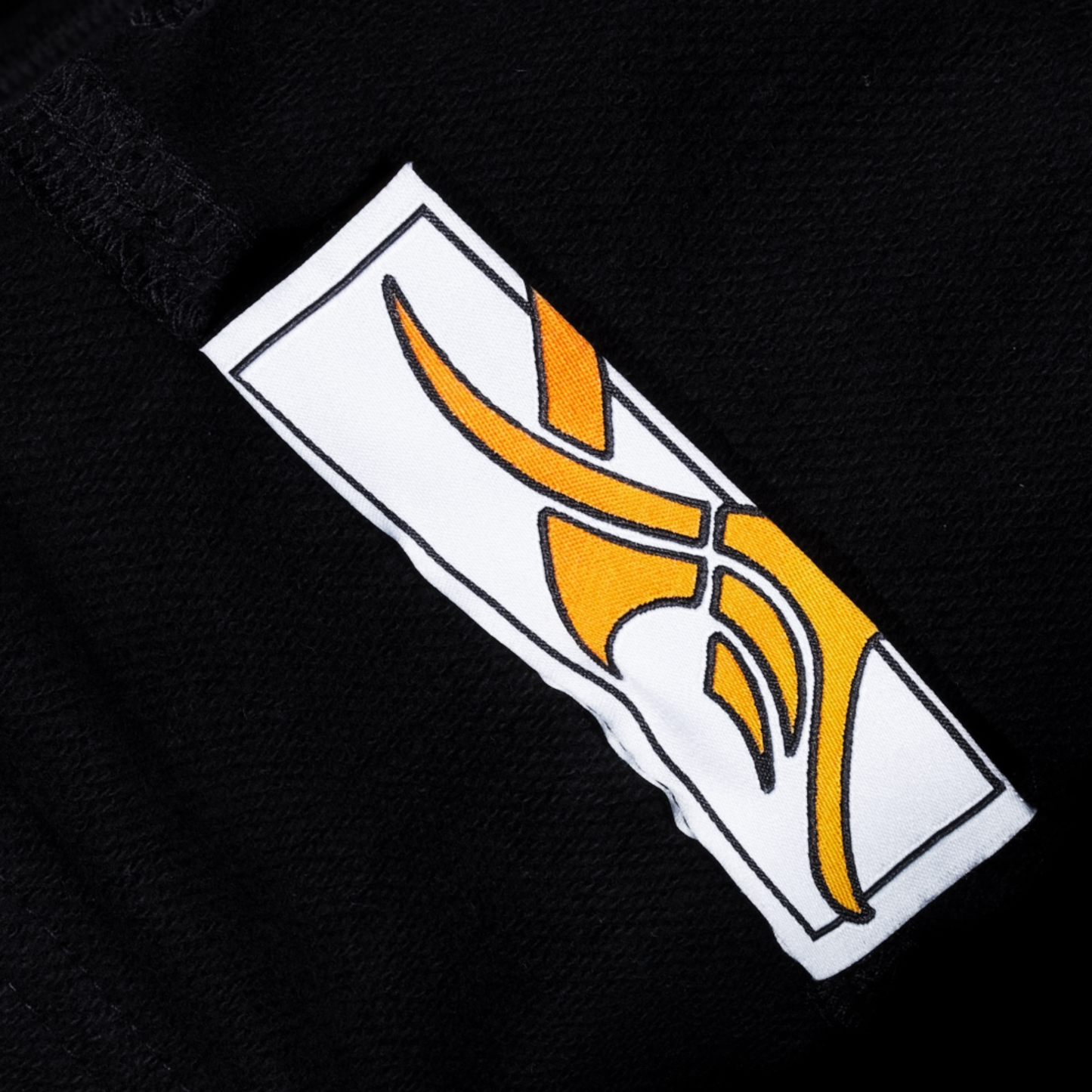 Sudadera negra con capucha y cremallera de Carpet Company
