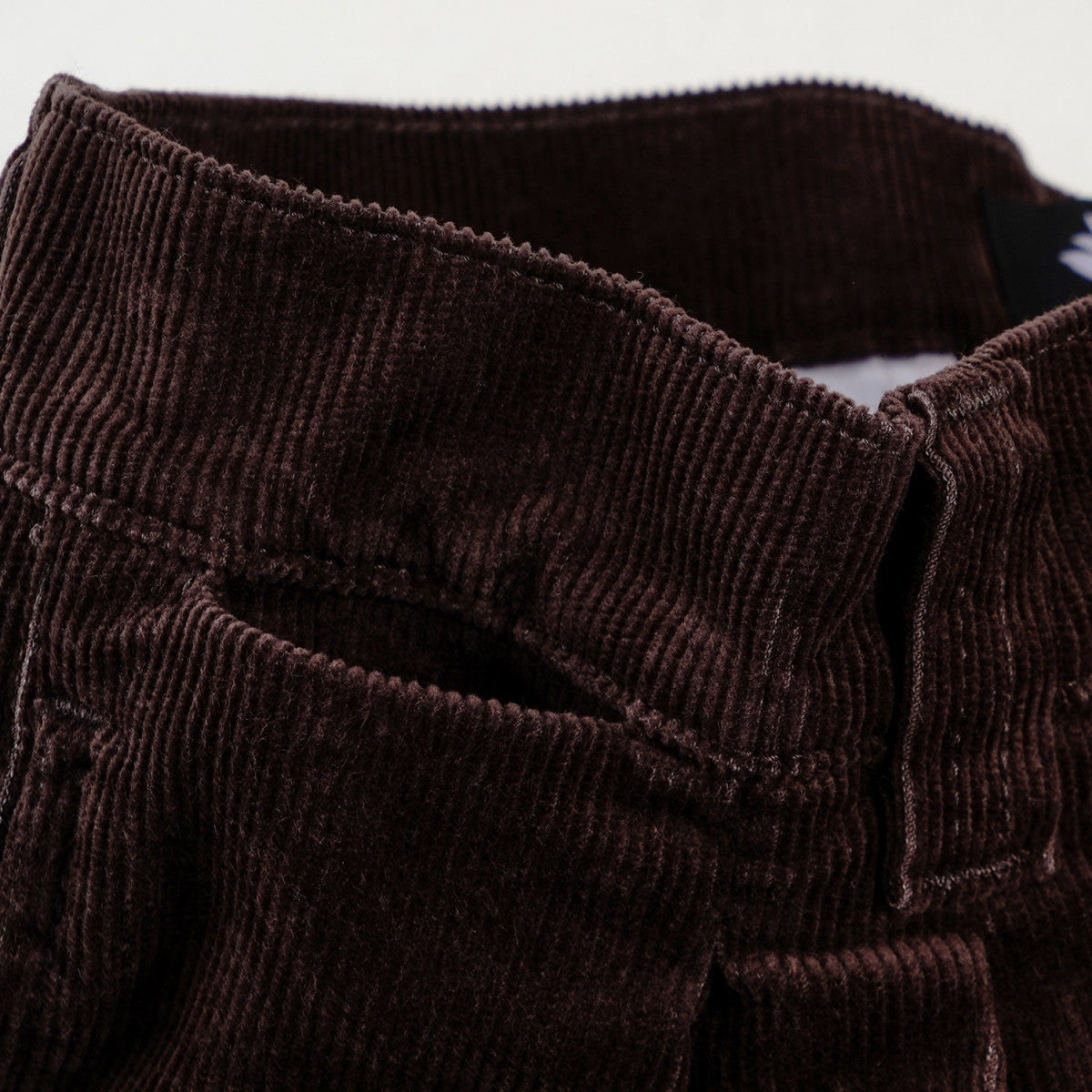 Pantalones chinos Magenta OG de pana color coñac