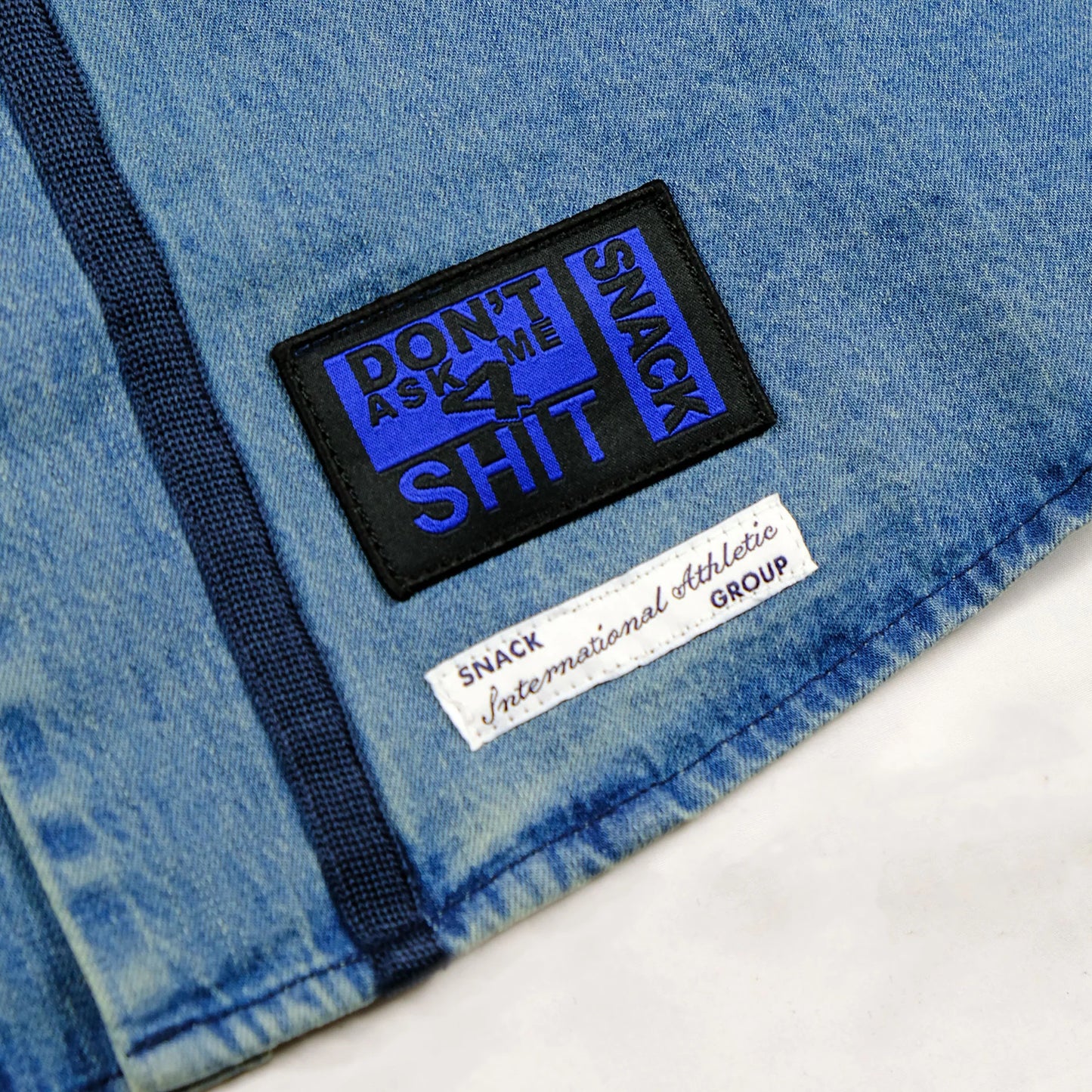 Camiseta de béisbol "No preguntes" de Snack Skateboards