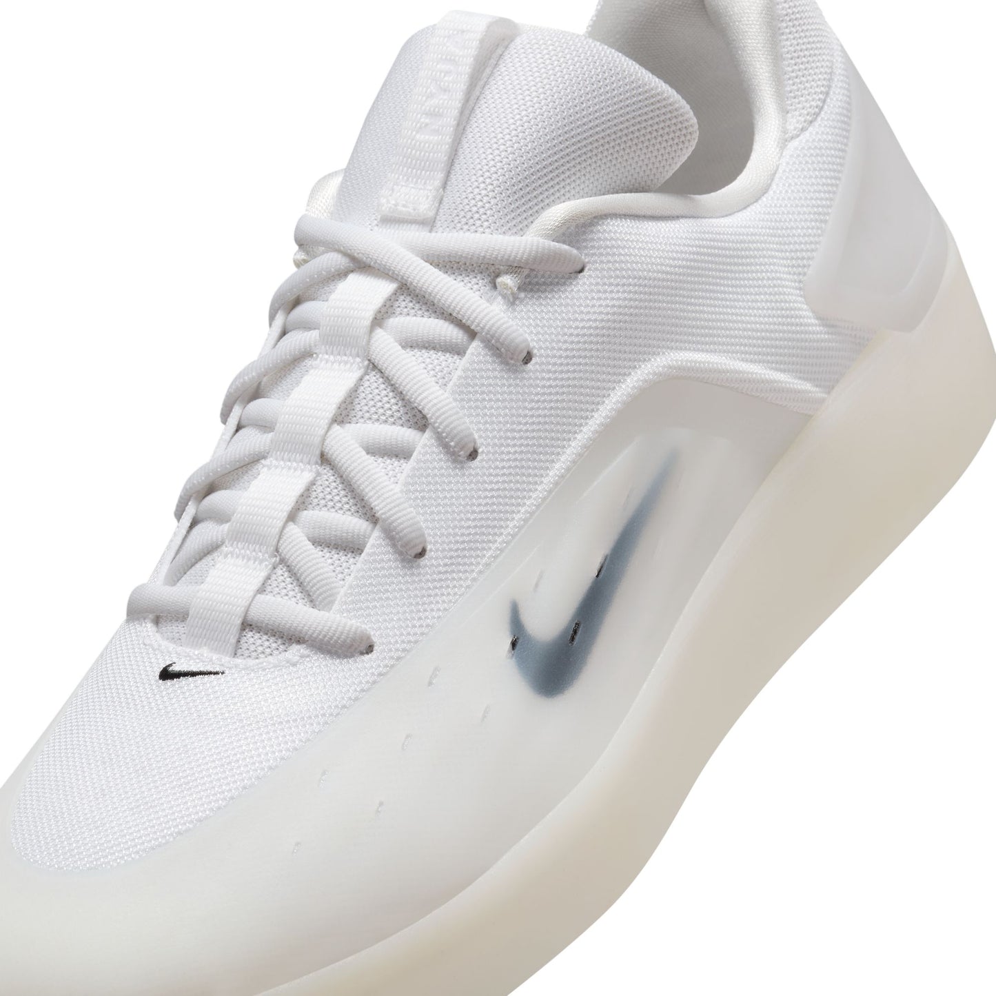 Nike SB Zoom Nyjah 4 White Black Shoes