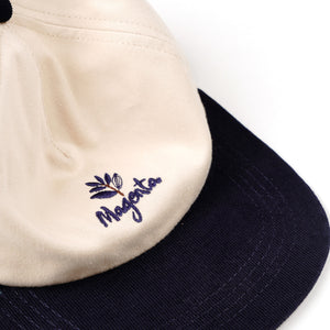 Magenta Québec Snapback Hat - Beige
