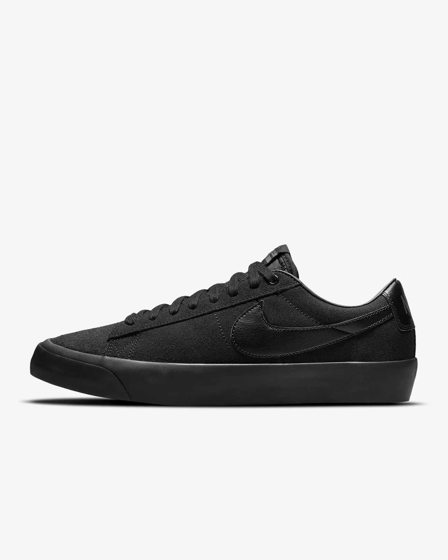 Nike SB Zoom Blazer Low Pro GT Shoes