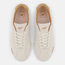 Load image into Gallery viewer, NEW BALANCE NUMERIC 22 SHOES - WHITE / TAN