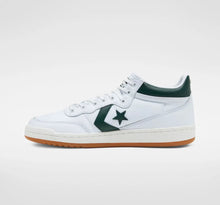Load image into Gallery viewer, Converse CONS Fastbreak Pro Shoes - White / Deep Emerald / Gum